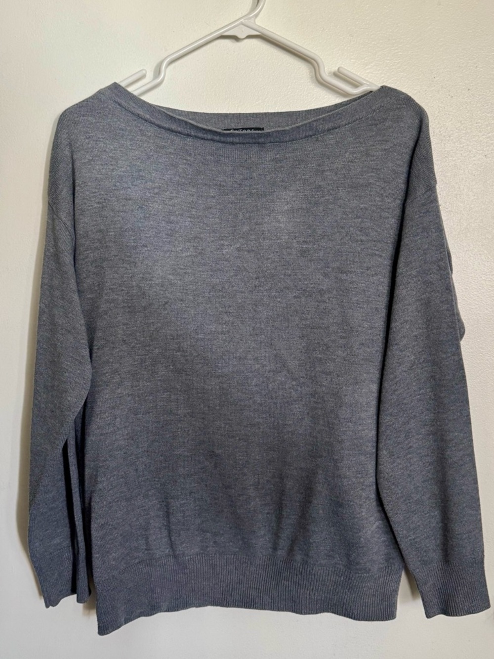 SoTeer Gray Lightweight Knit Sweater